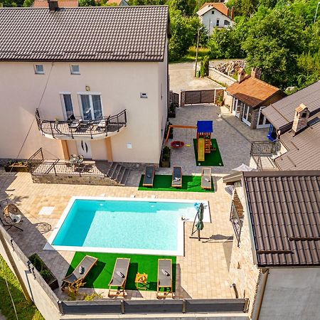 Apartman Toni Грачац Экстерьер фото