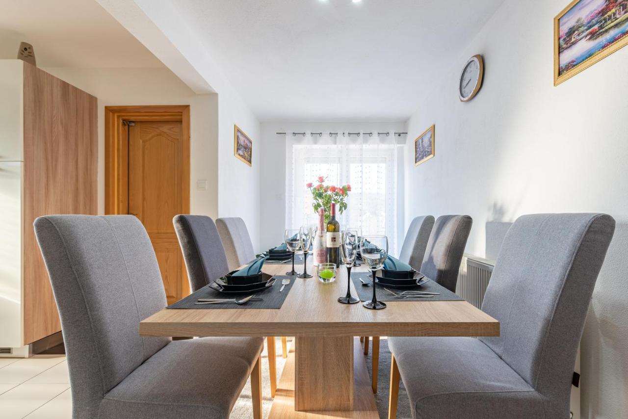Apartman Toni Грачац Экстерьер фото