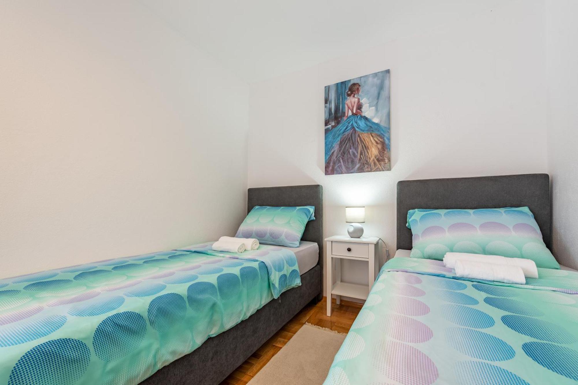 Apartman Toni Грачац Экстерьер фото