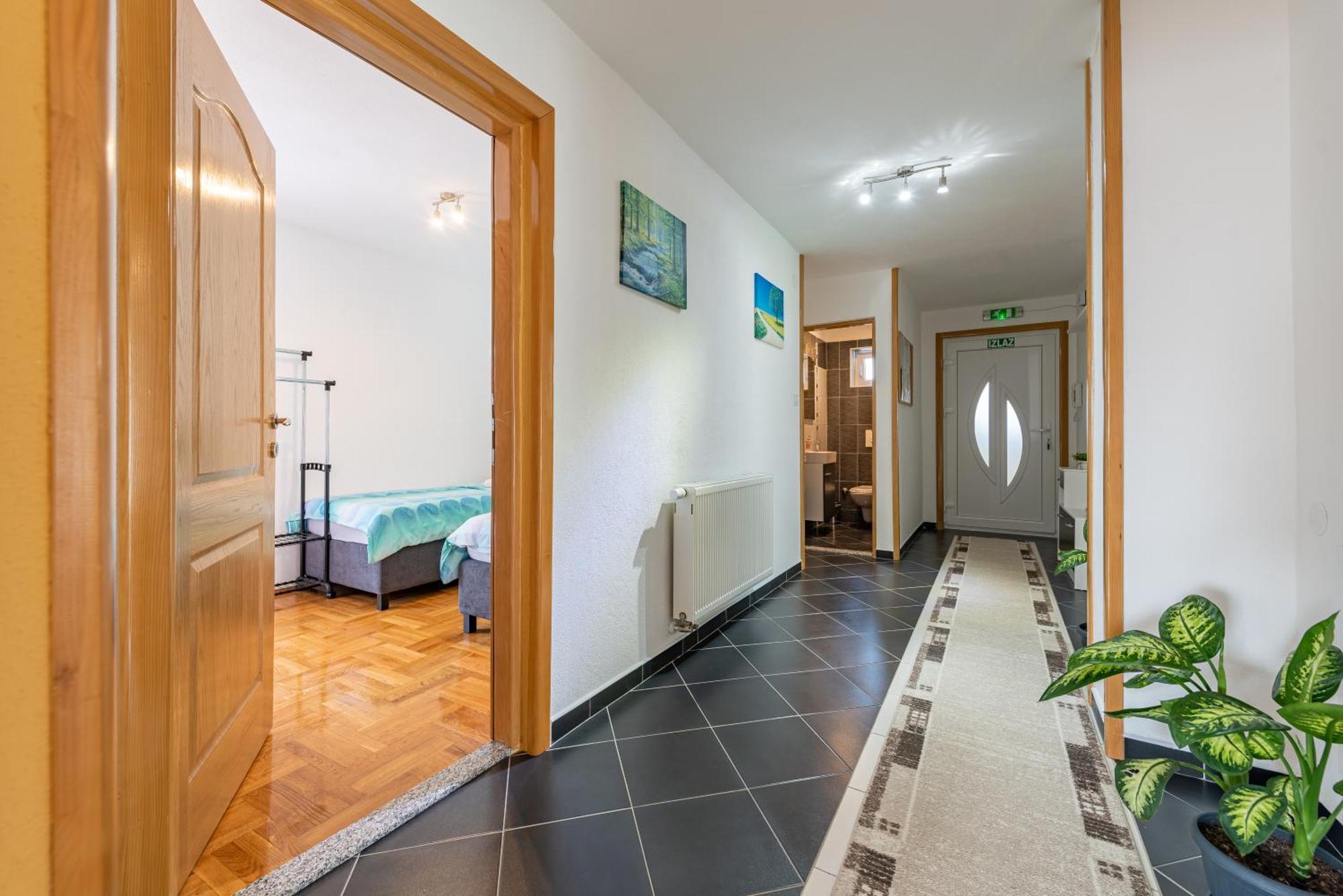 Apartman Toni Грачац Экстерьер фото