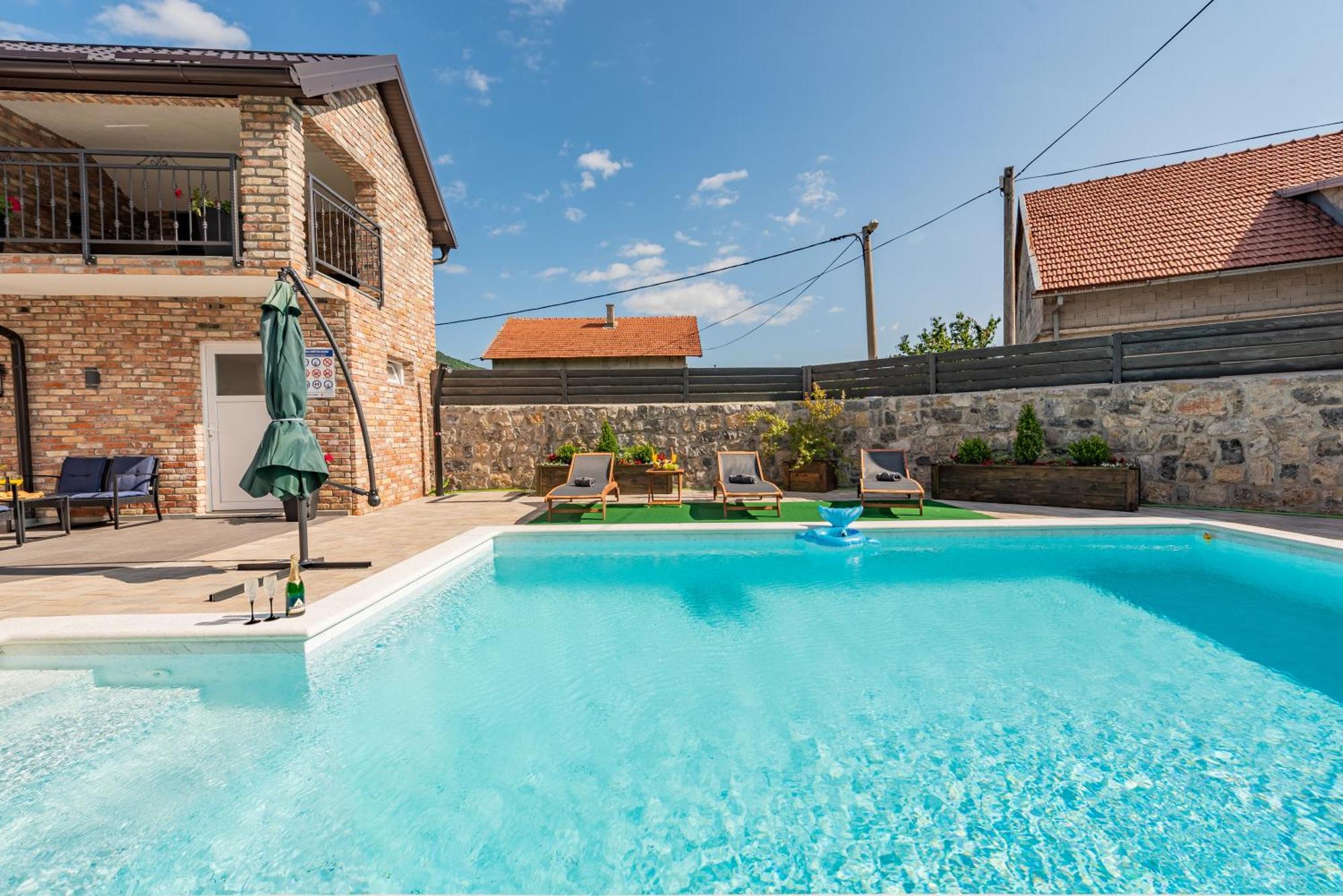 Apartman Toni Грачац Экстерьер фото